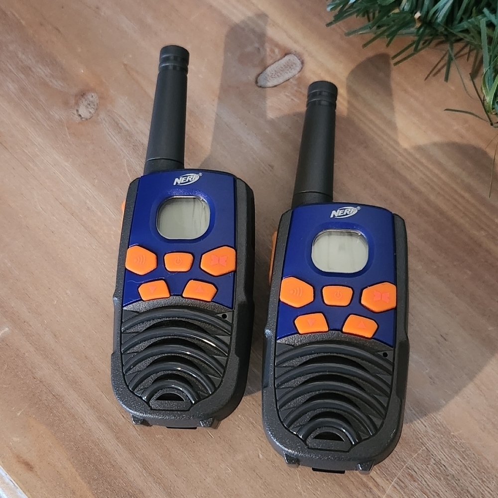 Vintage NERF FRS 10 MILE Blue and Orange Walkie Talkies, Preowned Good Condition - Picture 6 of 14